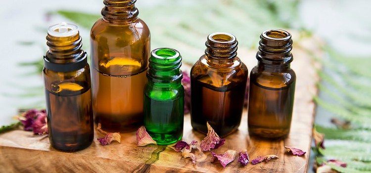 Oil: A Guide to Popular Oils & Uses